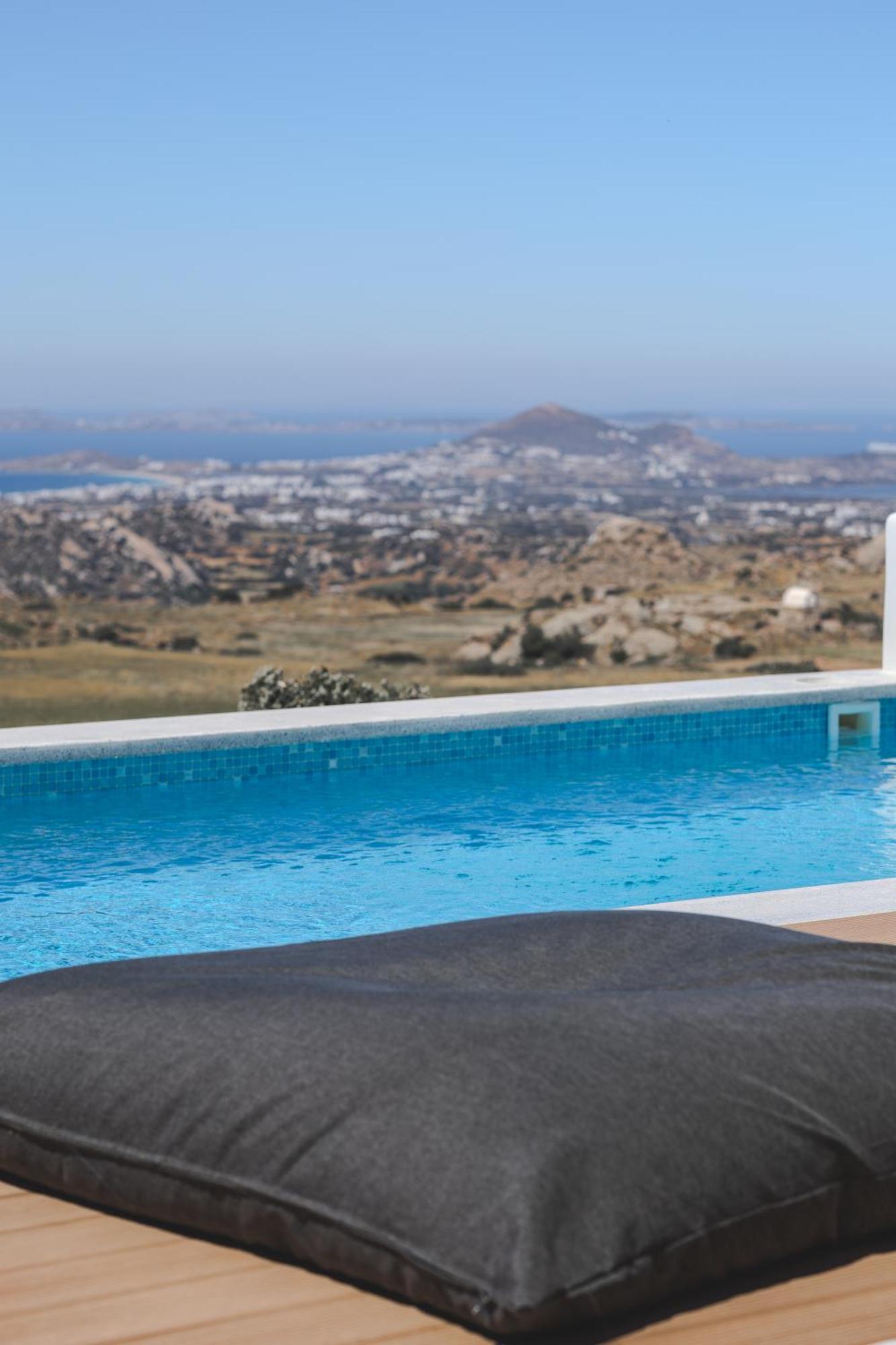 La Grande Vue-Private Hilltop Villas With Private Pools Vivlos Exterior photo